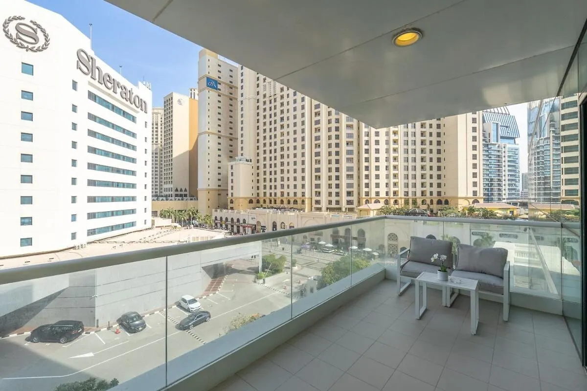 Beachfront Bliss Luxurious 3-Br Stay In Jbr Dubái