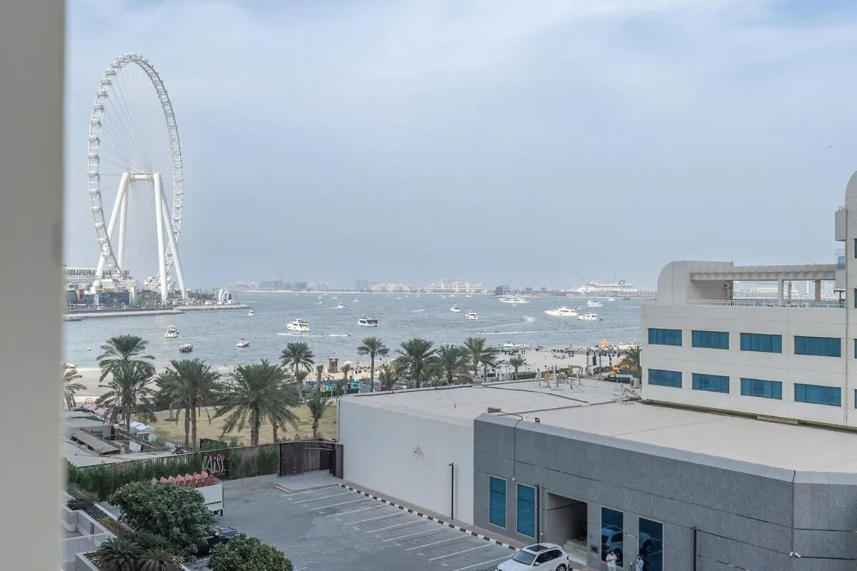 Apartamento Beachfront Bliss Luxurious 3-Br Stay In Jbr Dubái