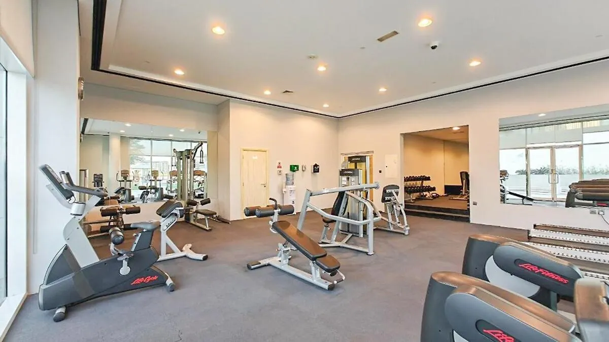Beachfront Bliss Luxurious 3-Br Stay In Jbr Dubái