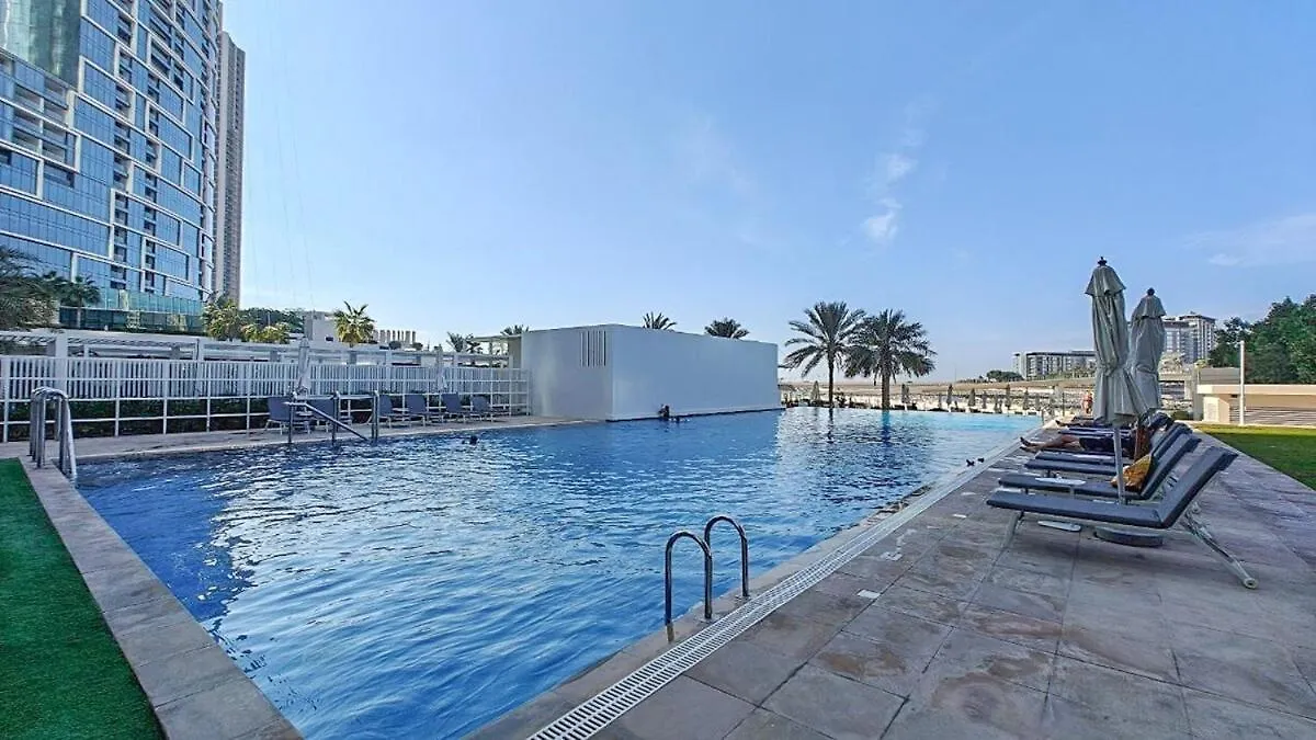 Beachfront Bliss Luxurious 3-Br Stay In Jbr Dubái Emiratos Árabes Unidos