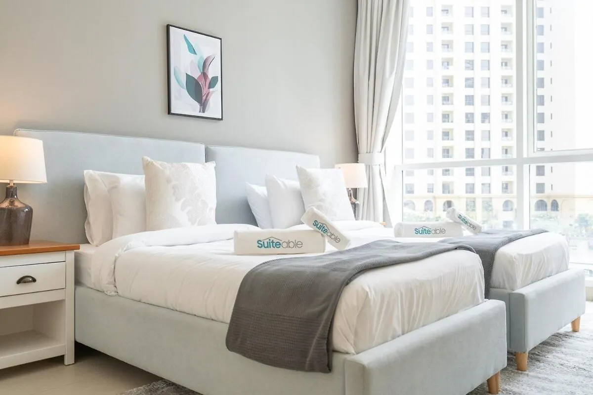 Apartamento Beachfront Bliss Luxurious 3-Br Stay In Jbr Dubái