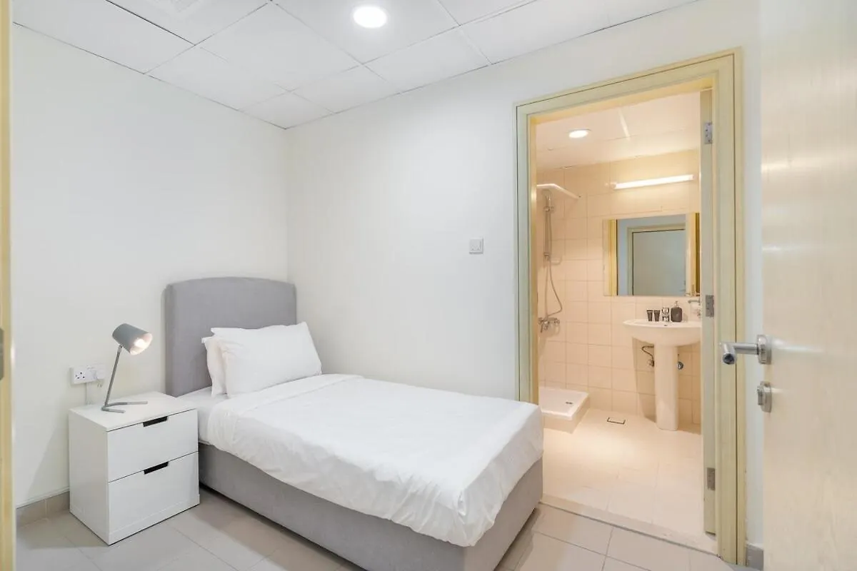 Apartamento Beachfront Bliss Luxurious 3-Br Stay In Jbr Dubái