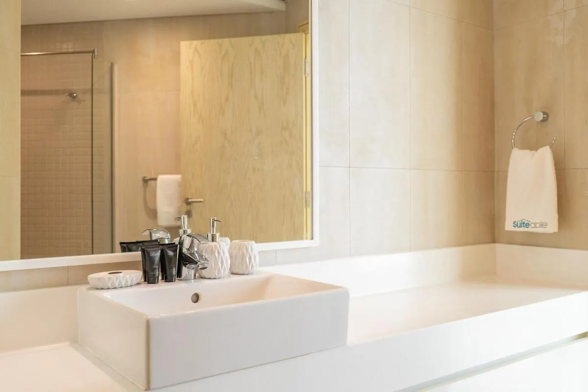 Beachfront Bliss Luxurious 3-Br Stay In Jbr Dubái 0*,